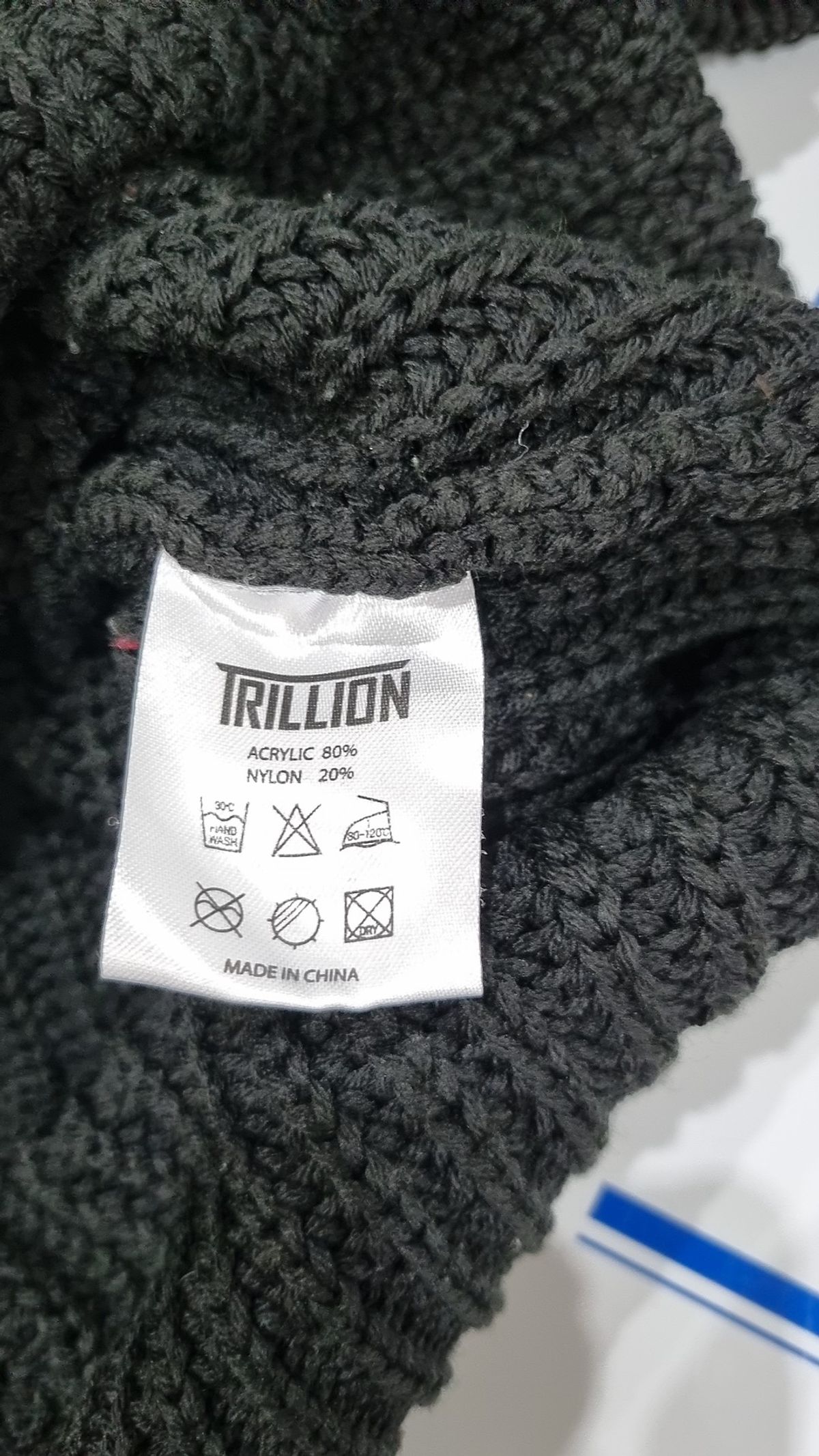 트릴리온(TRILLION) 니트/스웨터