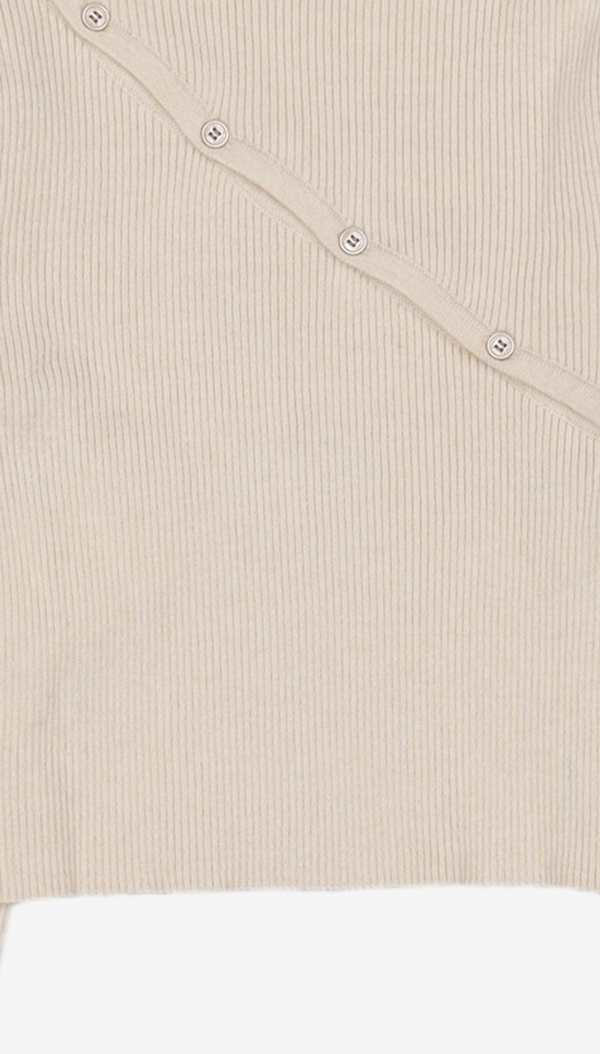 다이애그널(DIAGONAL) POLO NECK BUTTON KNIT TOP (ivory)