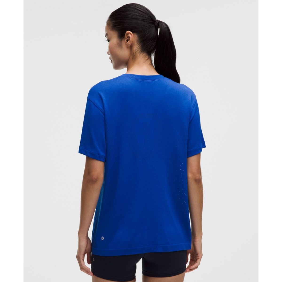 룰루레몬(LULULEMON) 스위프틀리 릴랙스드 숏슬리브 셔츠 힙 렝스 *로고  BEBA