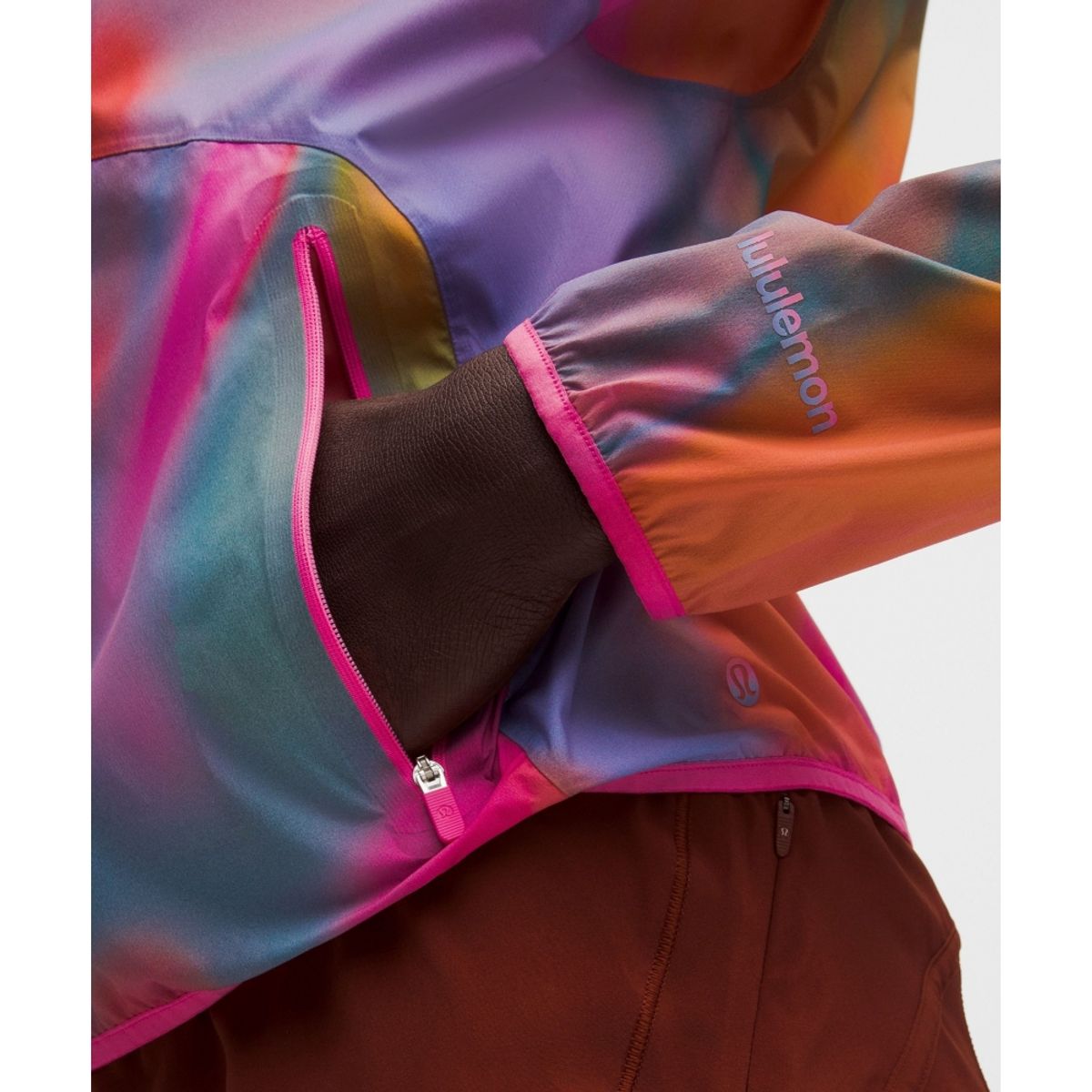 룰루레몬(LULULEMON) 패커블 트레일 러닝 재킷  SGWU