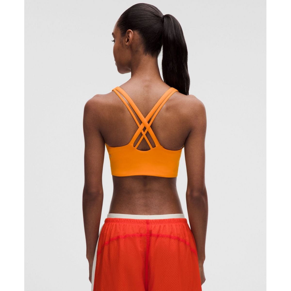 룰루레몬(LULULEMON) 에너지 롱라인 브라 미디엄 서포트, B–D컵 *에볼브