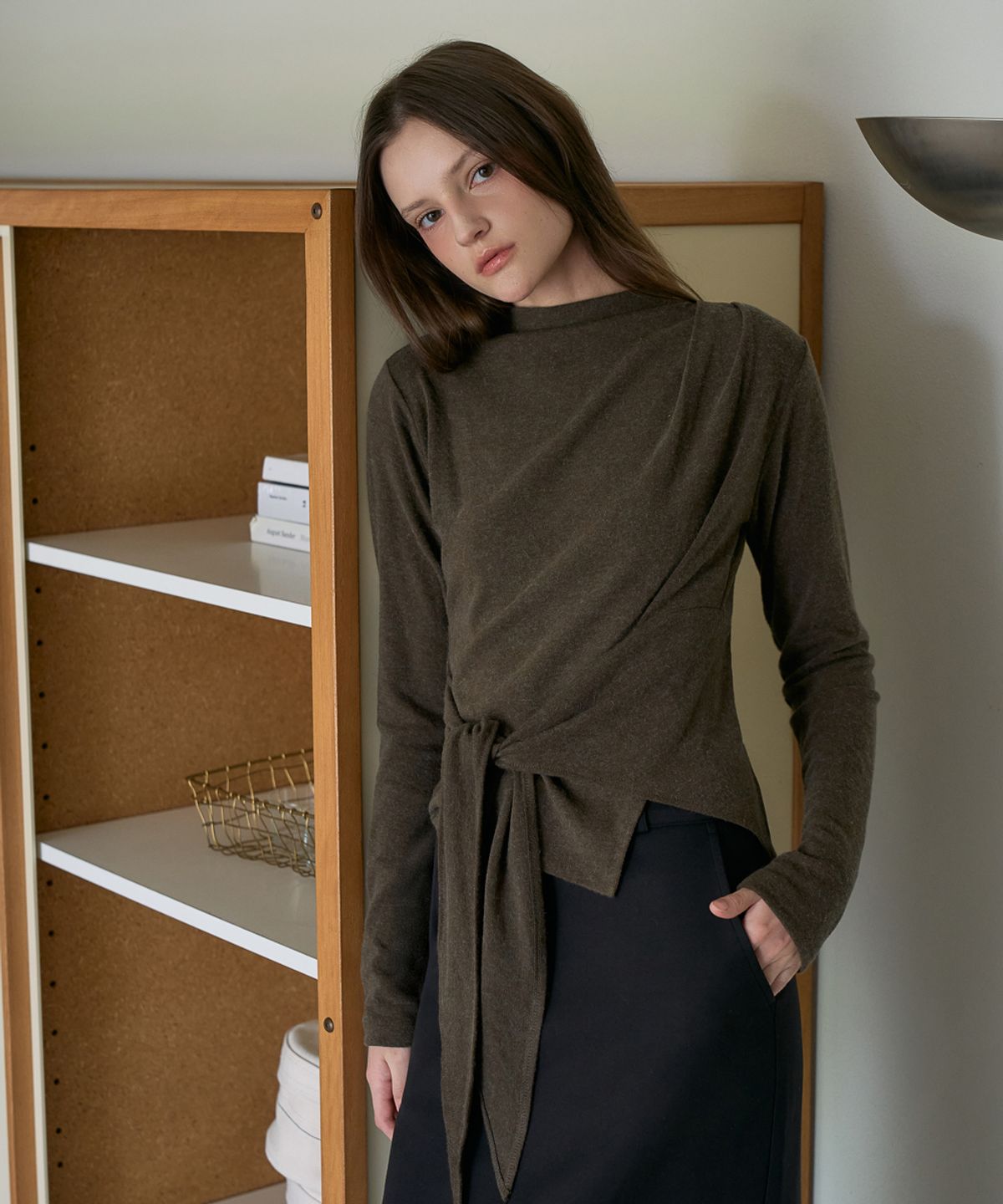 드헤베(DEHEVE) Wool Mock-neck Wrap Long Sleeve [Khaki]