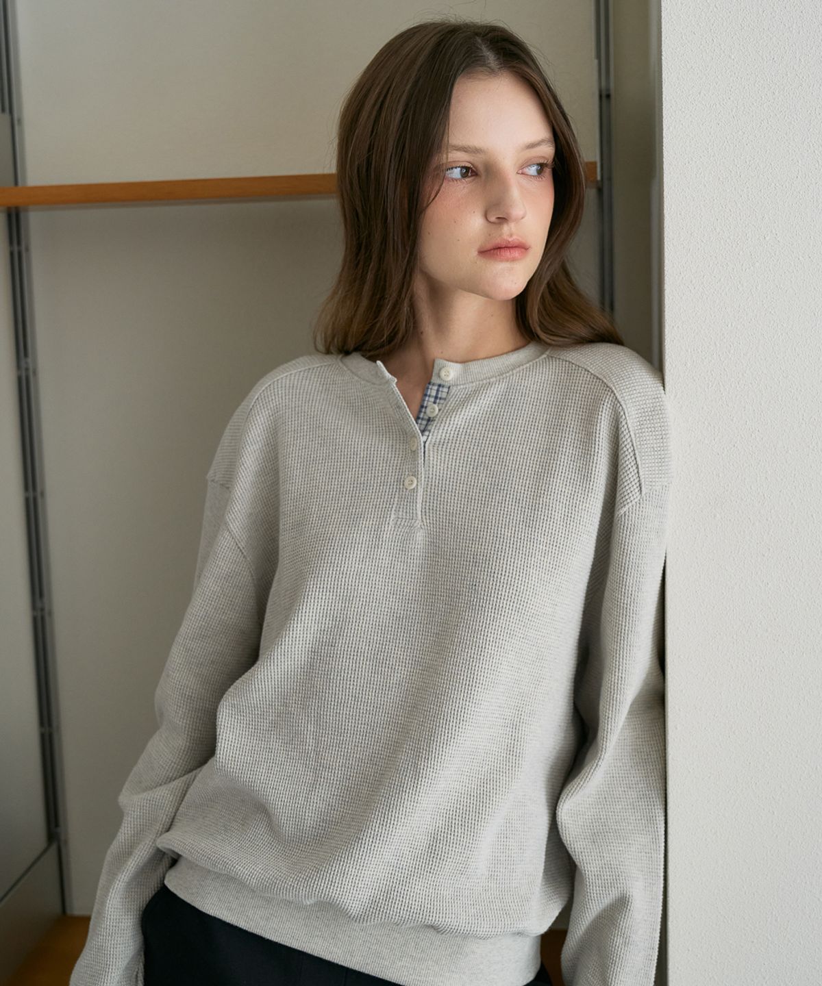 드헤베(DEHEVE) Check Henley-neck Sweatshirt [Oatmeal]