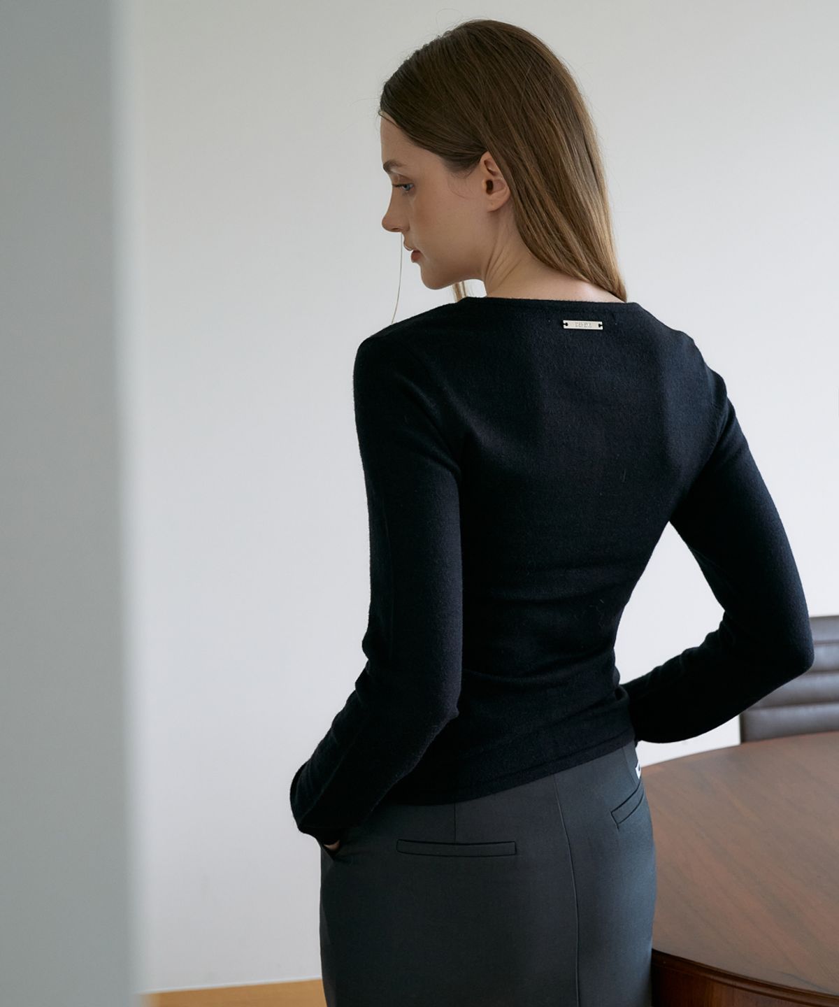 드헤베(DEHEVE) Slim Button Cardigan [Black]