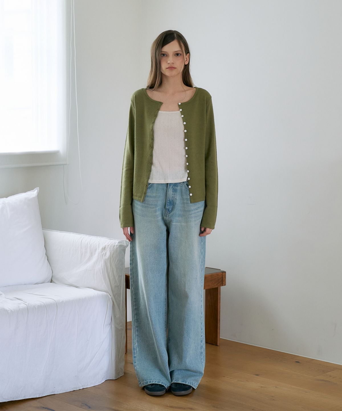 드헤베(DEHEVE) Slim Button Cardigan [Olive]