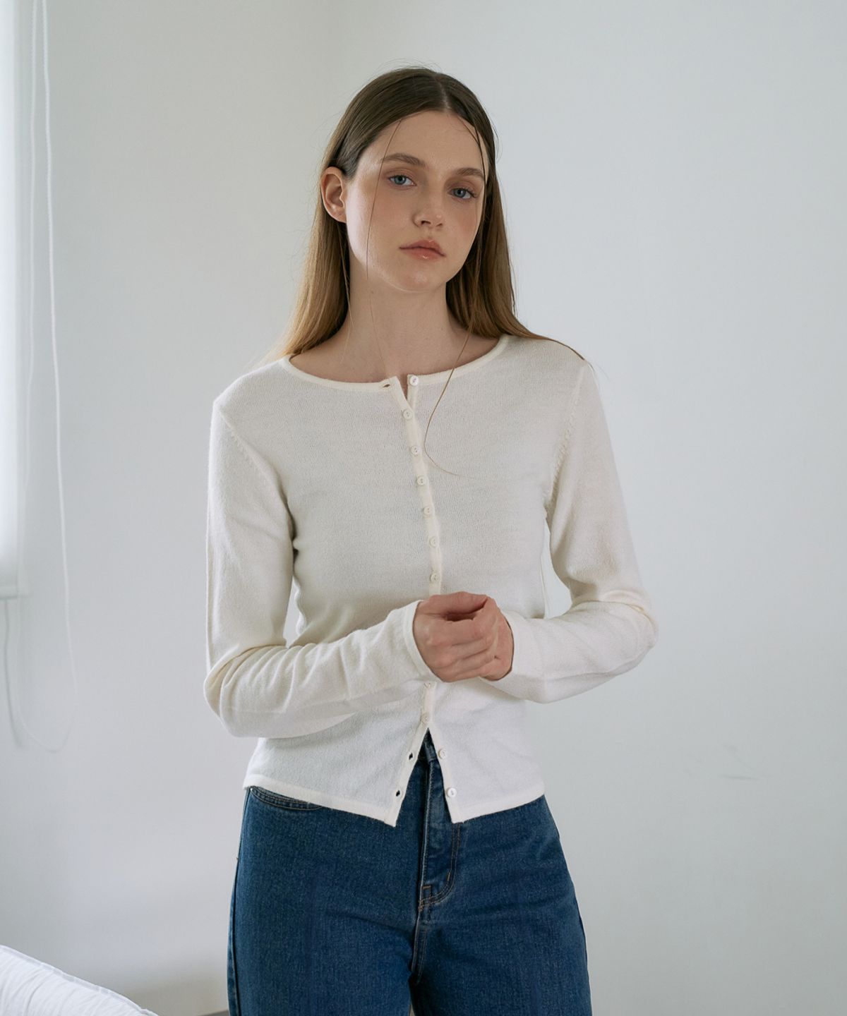 드헤베(DEHEVE) Slim Button Cardigan [Ivory]