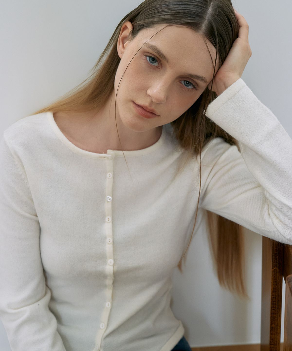 드헤베(DEHEVE) Slim Button Cardigan [Ivory]