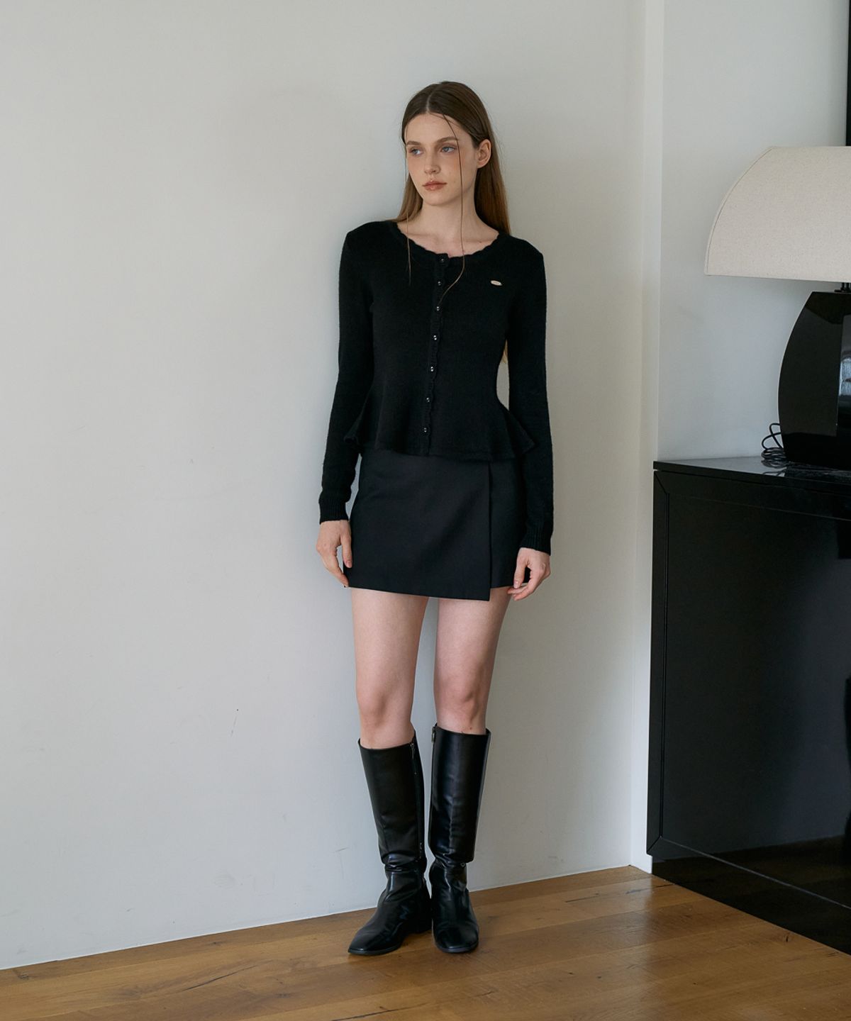 드헤베(DEHEVE) Wool Flare Frill Cardigan [Black]