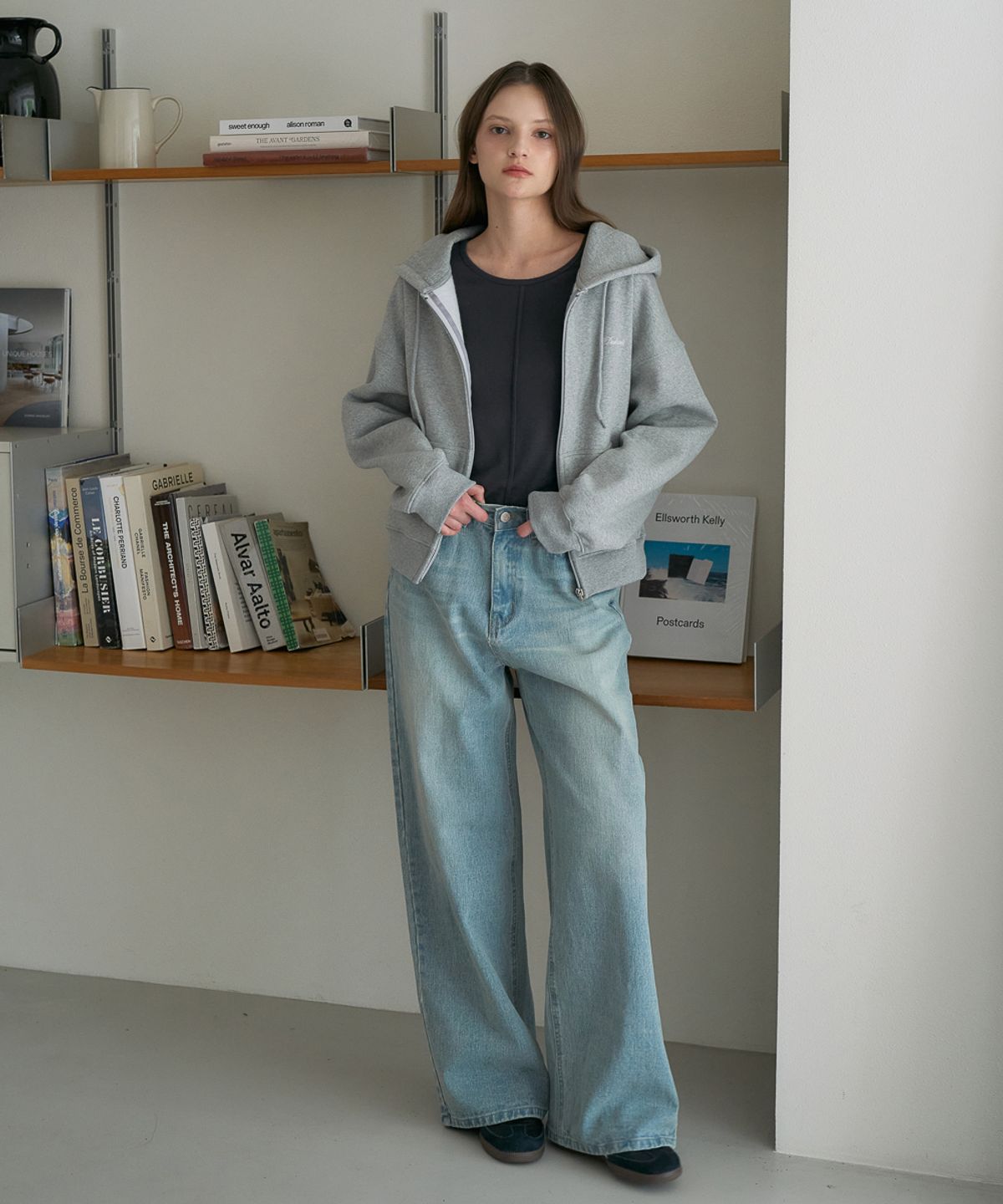 드헤베(DEHEVE) Essential Logo Hood Zip-Up [Gray]