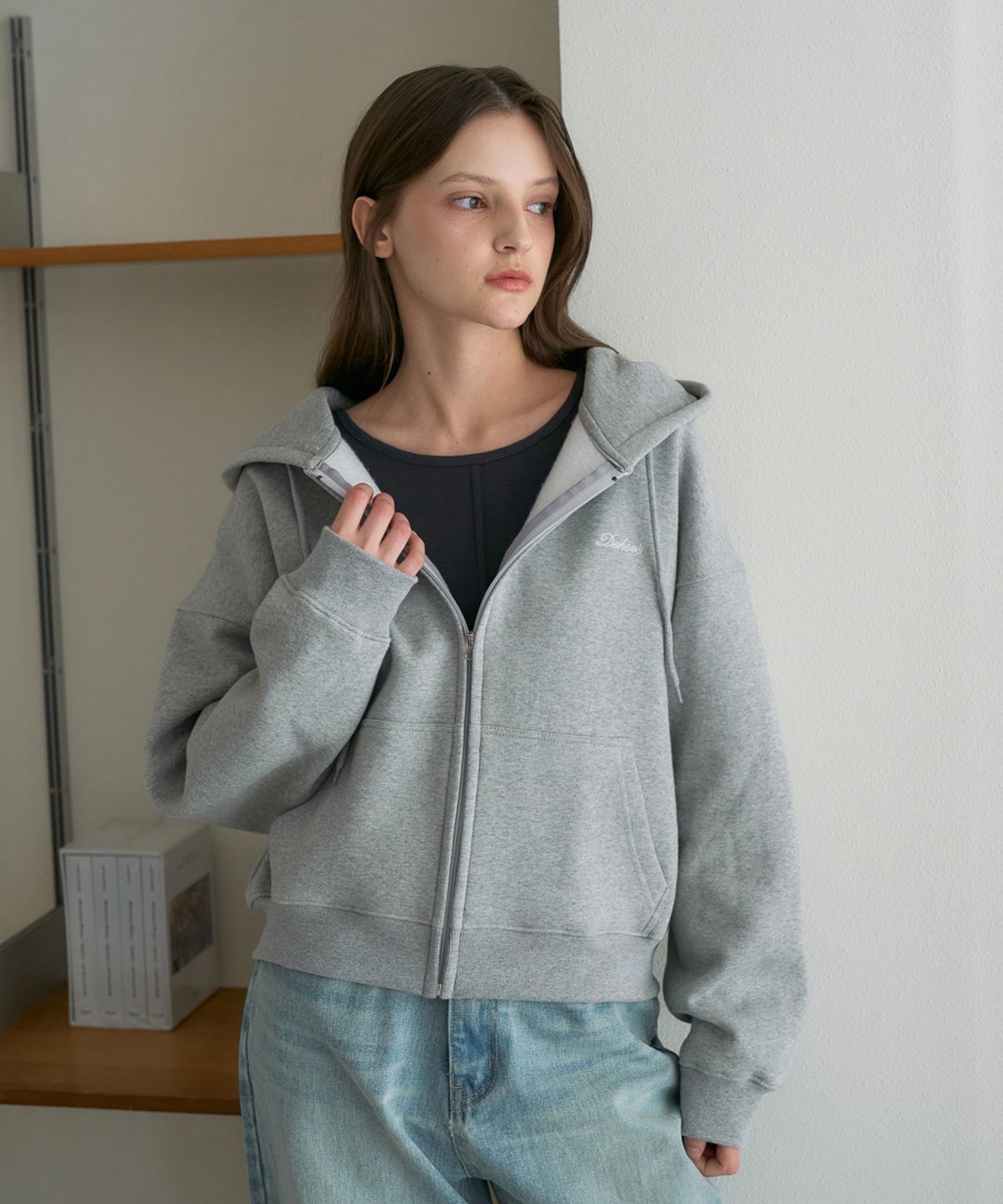 드헤베(DEHEVE) Essential Logo Hood Zip-Up [Gray]
