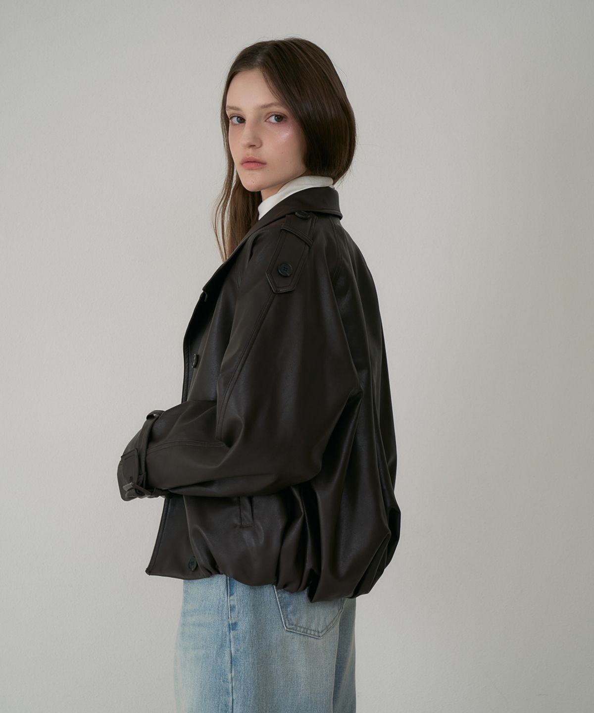 드헤베(DEHEVE) Double High-neck Leather Jumper [Brown]