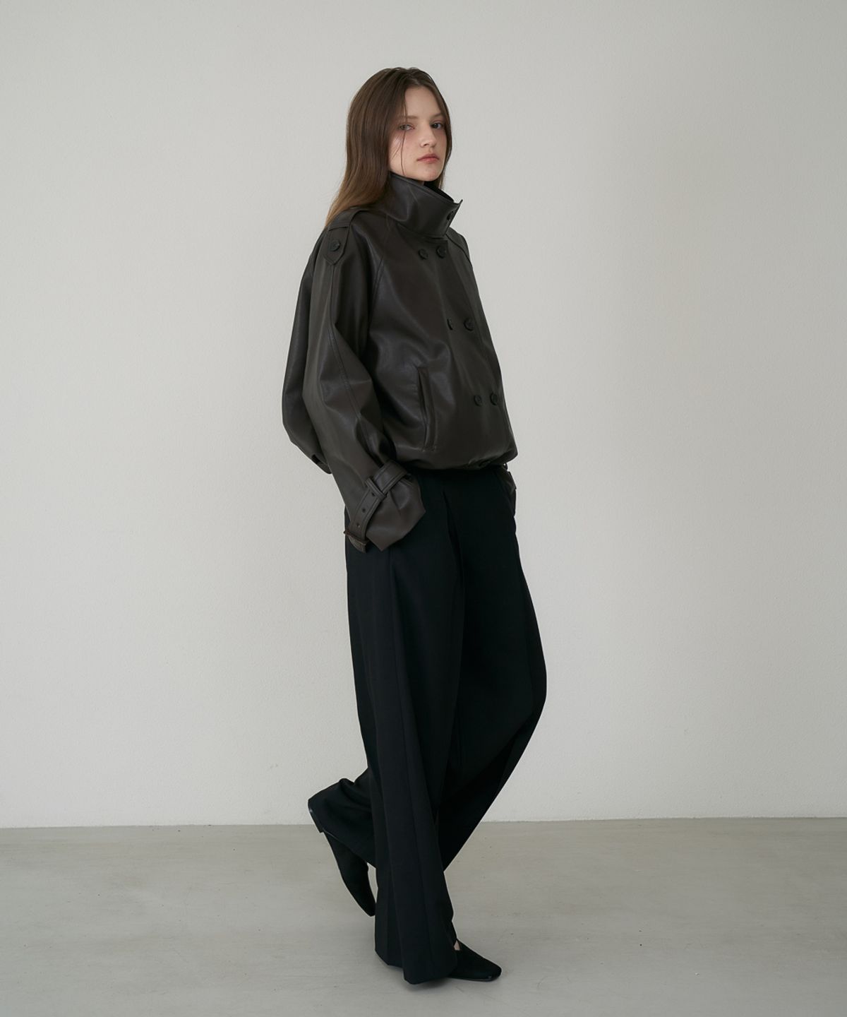 드헤베(DEHEVE) Double High-neck Leather Jumper [Brown]