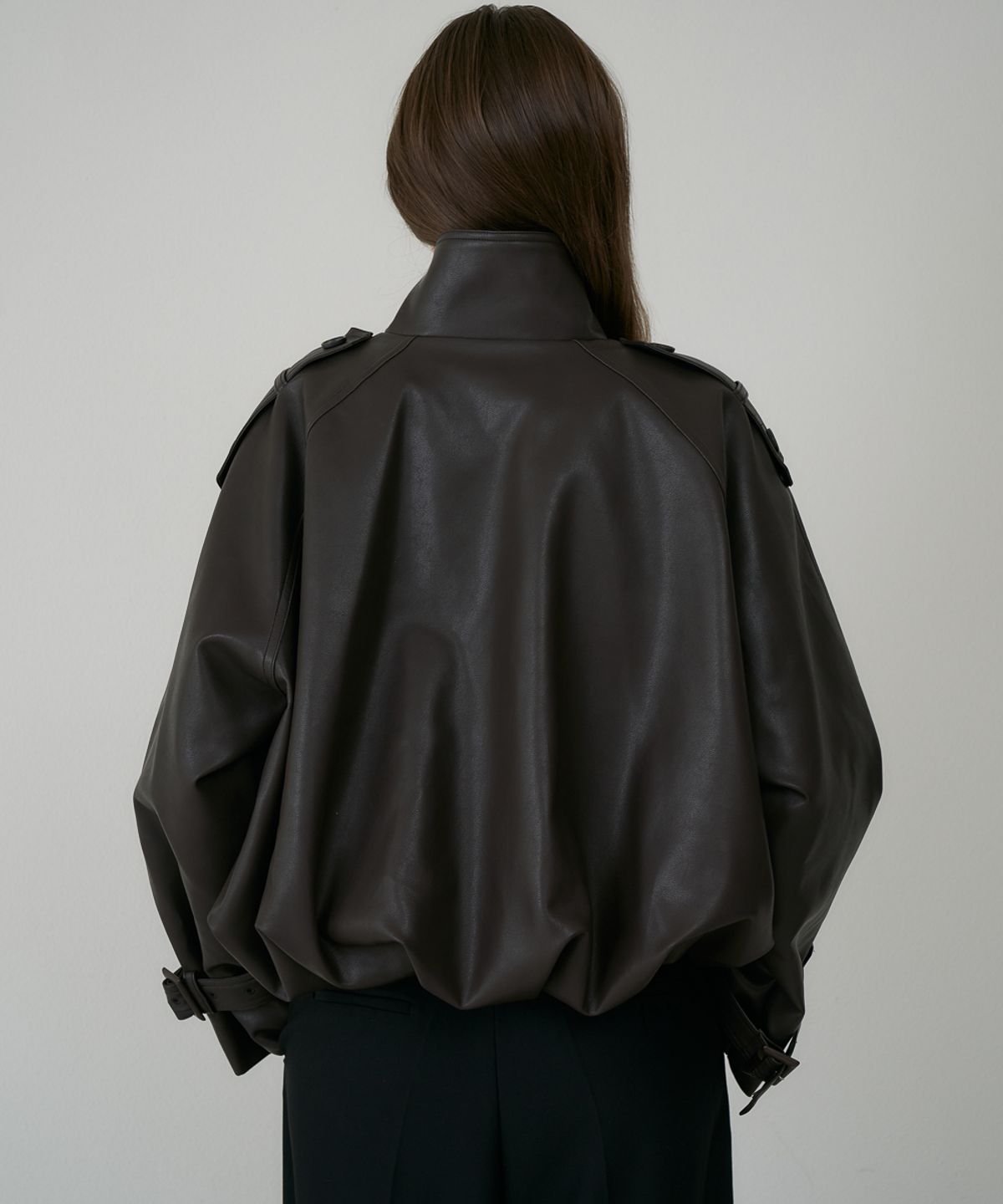 드헤베(DEHEVE) Double High-neck Leather Jumper [Brown]
