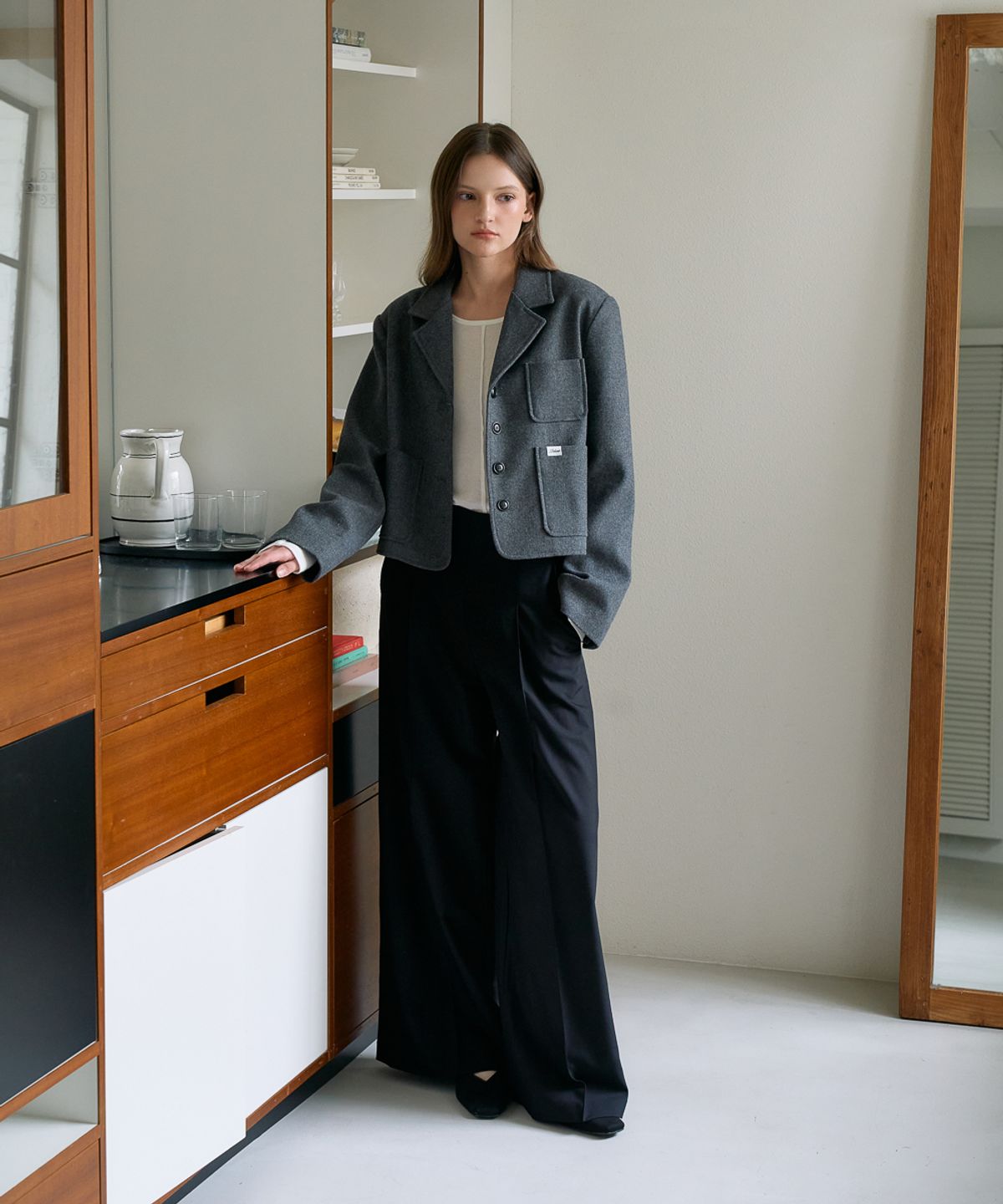 드헤베(DEHEVE) Herringbone Tailored Wool Crop Jacket [Gray]