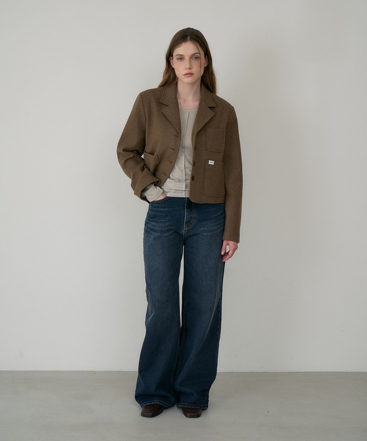 드헤베(DEHEVE) Herringbone Tailored Wool Crop Jacket [Camel]