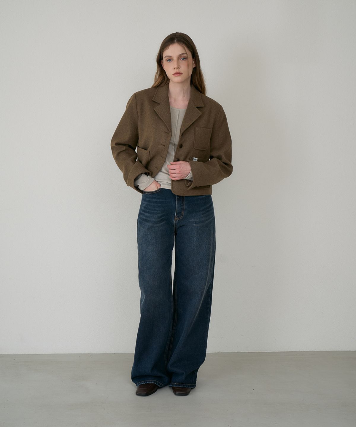 드헤베(DEHEVE) Herringbone Tailored Wool Crop Jacket [Camel]