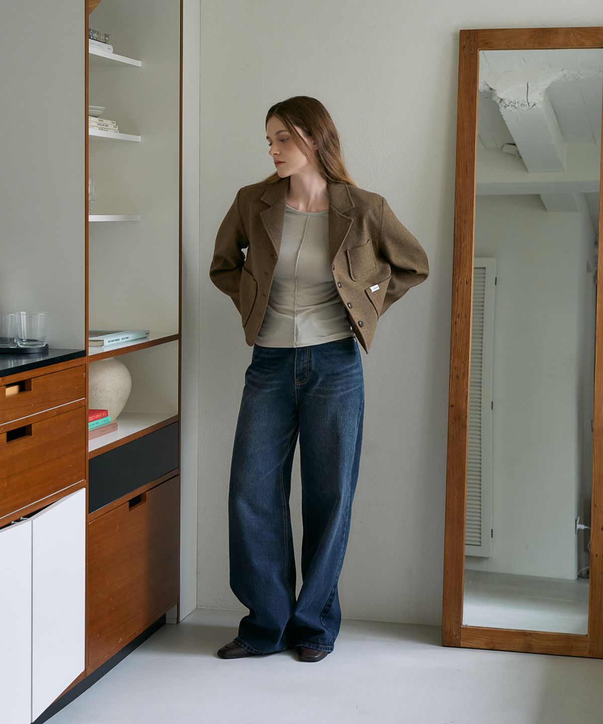 드헤베(DEHEVE) Herringbone Tailored Wool Crop Jacket [Camel]
