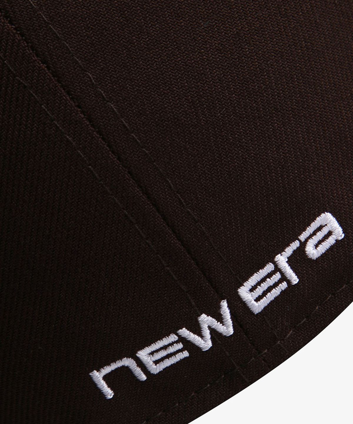 뉴에라(NEW ERA) 산리오 헬로 키티 피티드캡 번트 우드