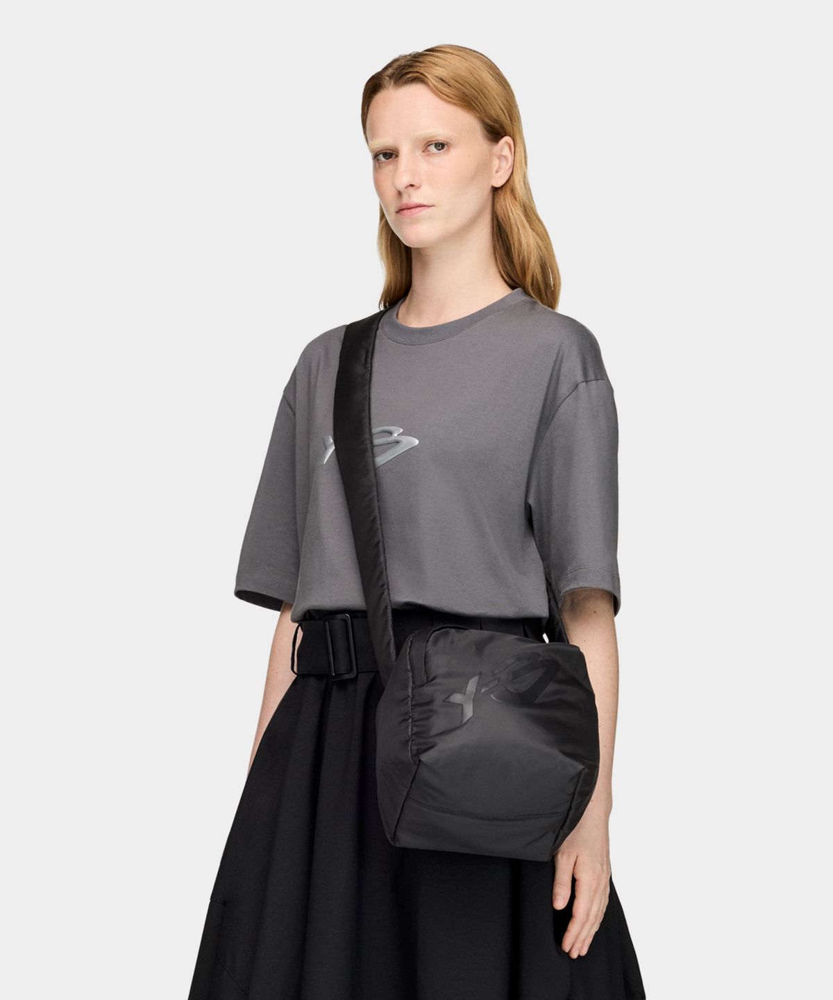 와이쓰리(Y-3) (U) 패디드 백 스몰 블랙 Y-3 PADD BAG S BLACK/LGH SOLID GREY