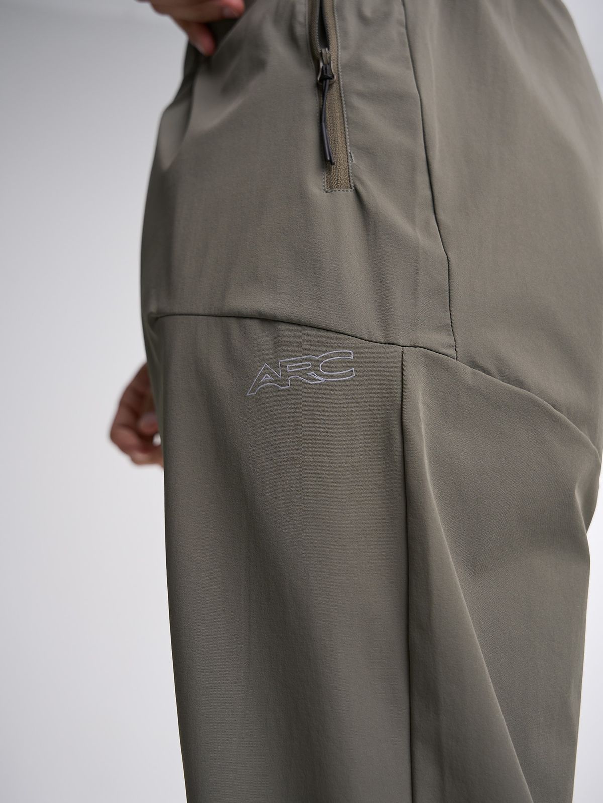 시그마스(SIGMAS) Clarity Straight Leg Sweatpant (Grey)