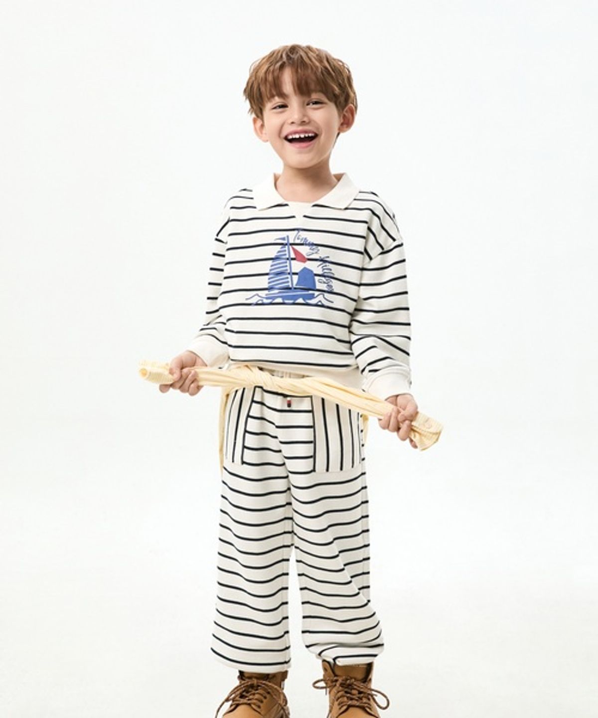 타미힐피거 키즈(TOMMY HILFIGER KIDS) 그래픽 프린트 스웨트셔츠