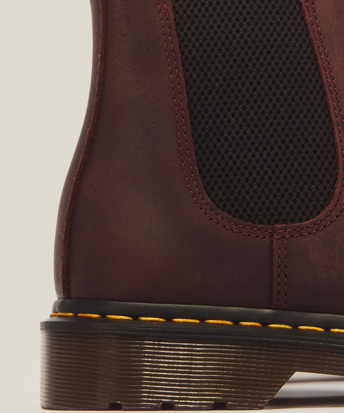 닥터마틴(DR.MARTENS) 2976 YS 첼시 부츠 - 체리 레드 크레이지 호스 / 27486600