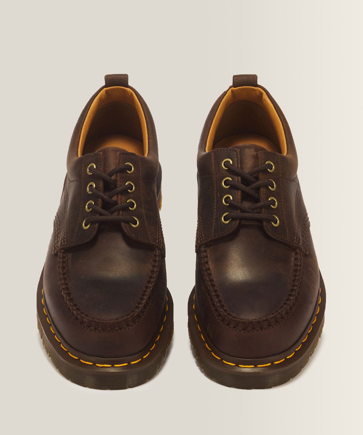 닥터마틴(DR.MARTENS) 로웰 4홀 슈즈 - 다크 브라운 크레이지 호스 / 43348200