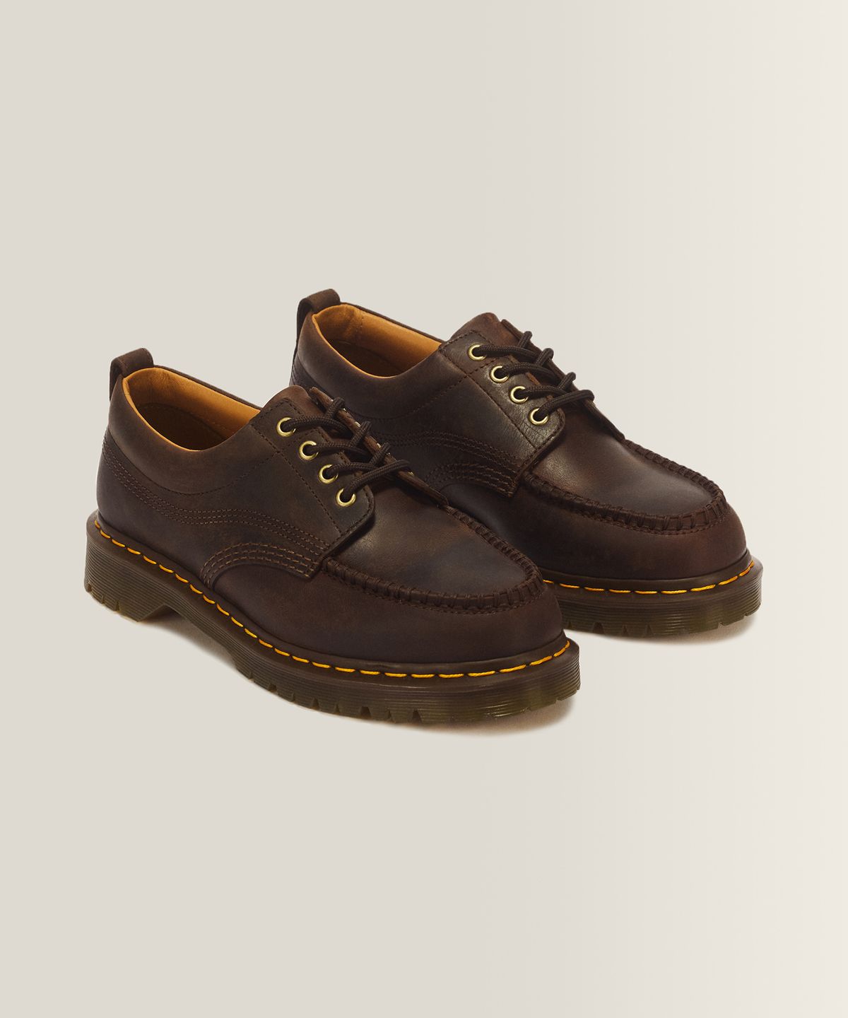 닥터마틴(DR.MARTENS) 로웰 4홀 슈즈 - 다크 브라운 크레이지 호스 / 43348200