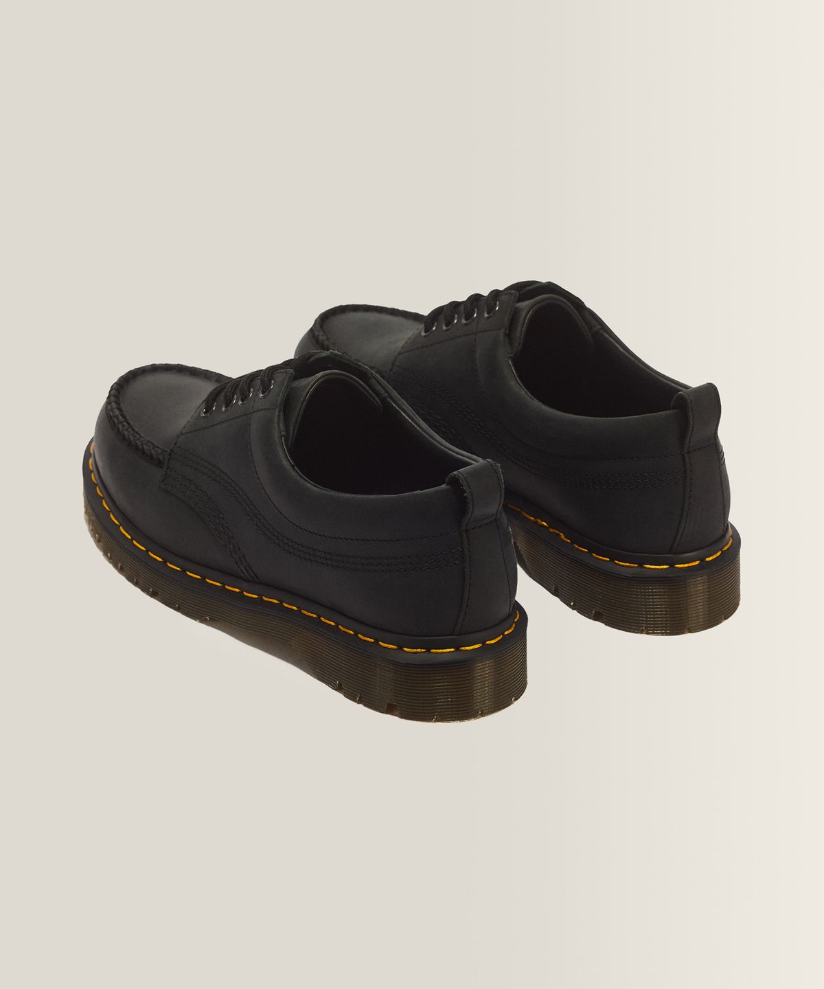 닥터마틴(DR.MARTENS) 로웰 4홀 슈즈 - 블랙 크레이지 호스 / 43679001
