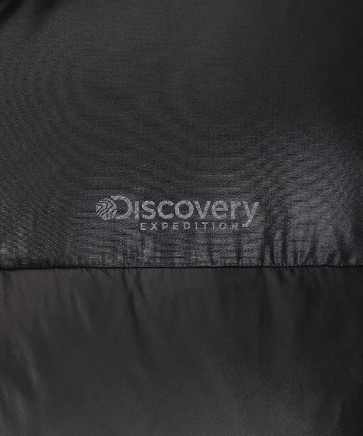 디스커버리 익스페디션(DISCOVERY EXPEDITION) 유니 반슬리 글로시 다운 패딩베스트 (BLACK)
