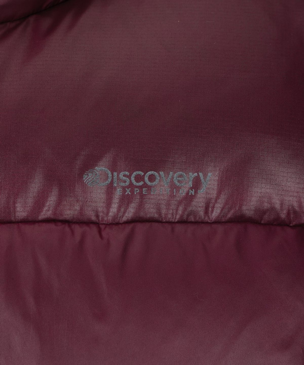 디스커버리 익스페디션(DISCOVERY EXPEDITION) 유니 반슬리 글로시 다운 패딩베스트 (BURGUNDY)