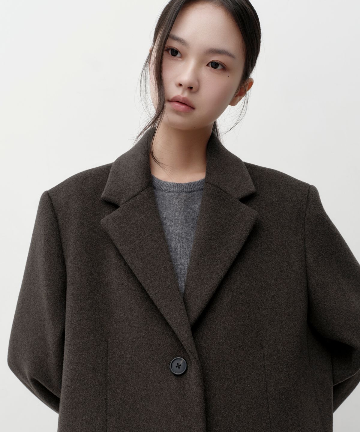 무신사 스탠다드 우먼(MUSINSA STANDARD WOMAN) 우먼즈 캐시미어 블렌드 오버 숄더 싱글 코트 [다크 브라운]