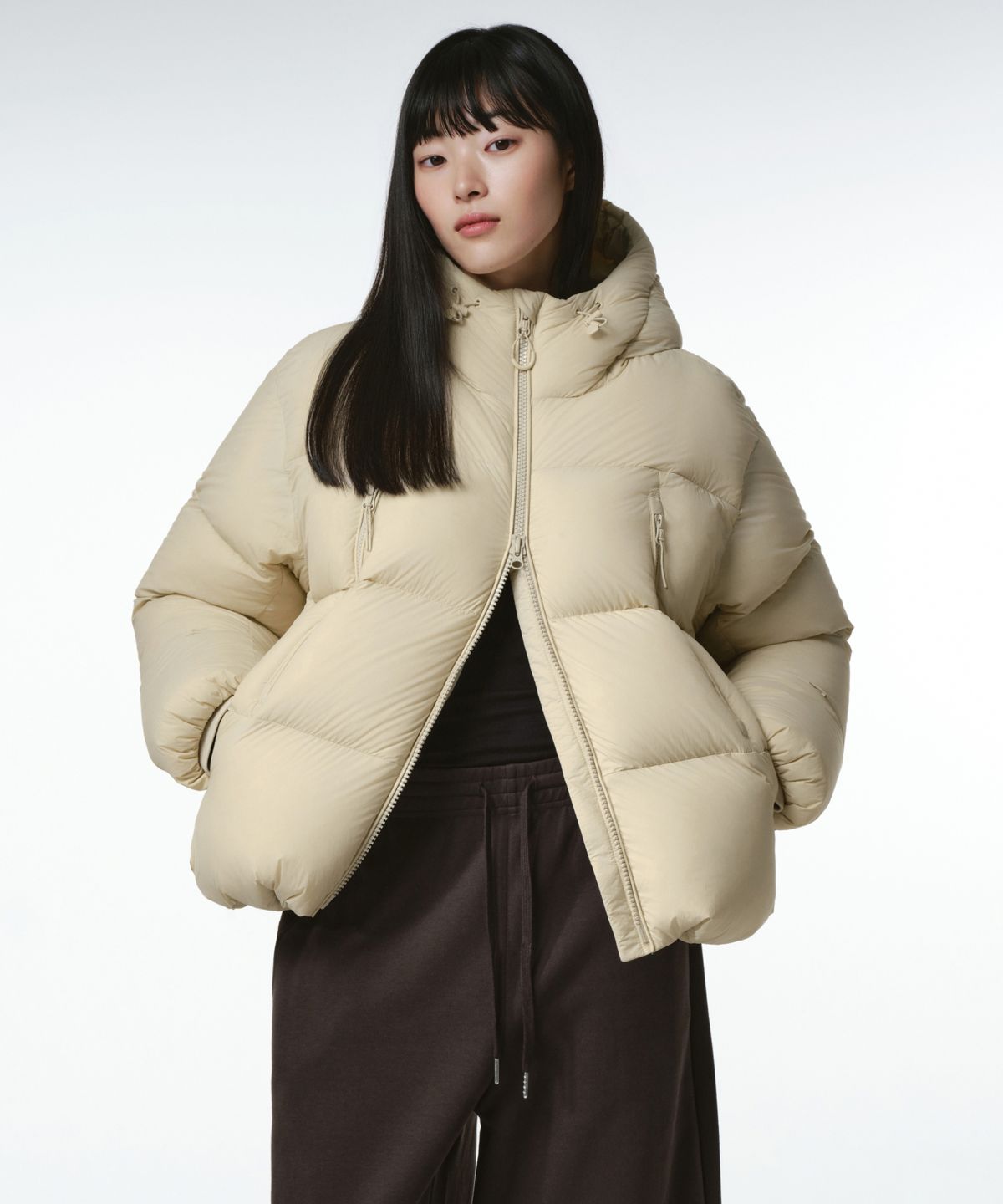 무신사 스탠다드 우먼(MUSINSA STANDARD WOMAN) [시티 레저] 우먼즈 후디드 다운 숏 패딩 재킷 [베이지]