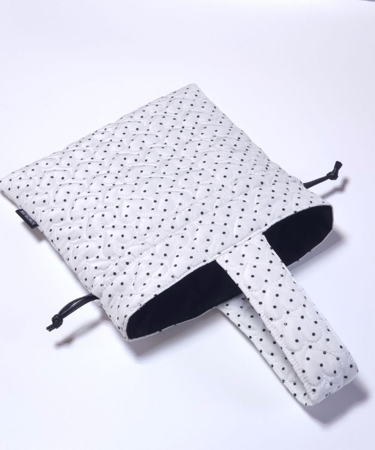 소월리안(SOWORLIAN) One Handle String Bag_ Mini Dot White