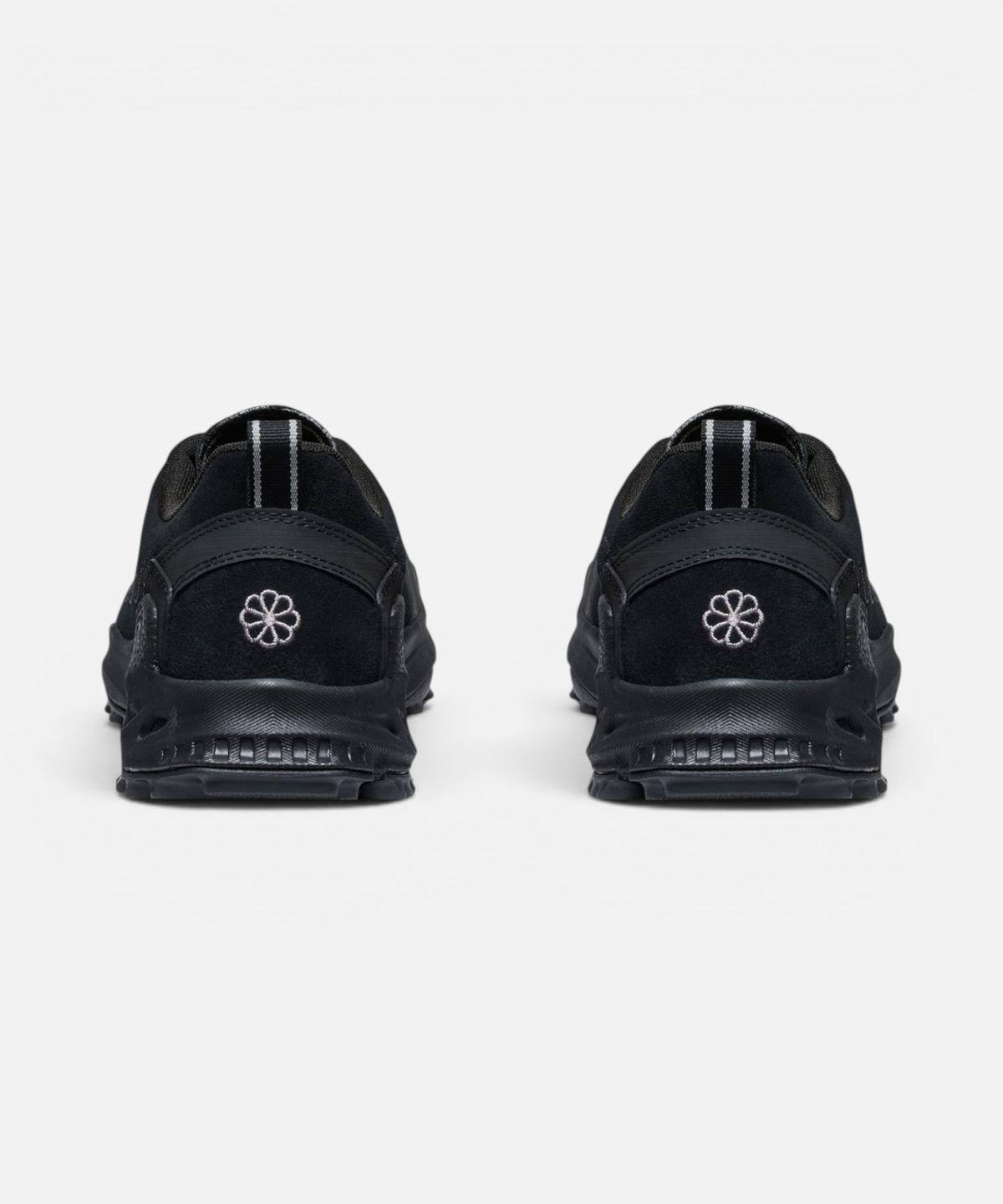 킨(KEEN) 재스퍼 자이오닉 남성 스니커즈 BLACK/ALLOY