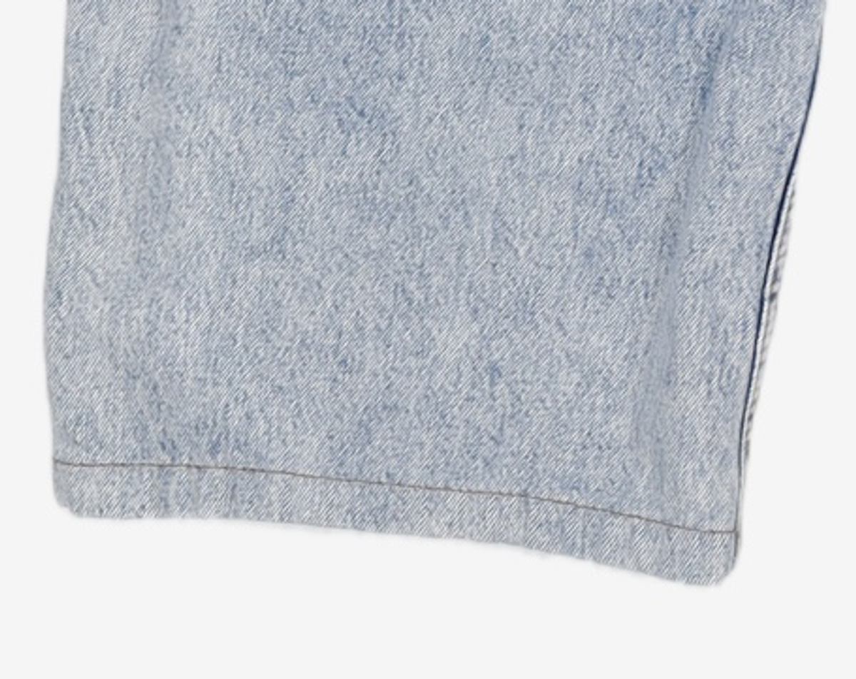 미쏘(MIXXO) 밑단 옆슬릿 구제 롱와이드핏 데님 MIWTJD434J 26