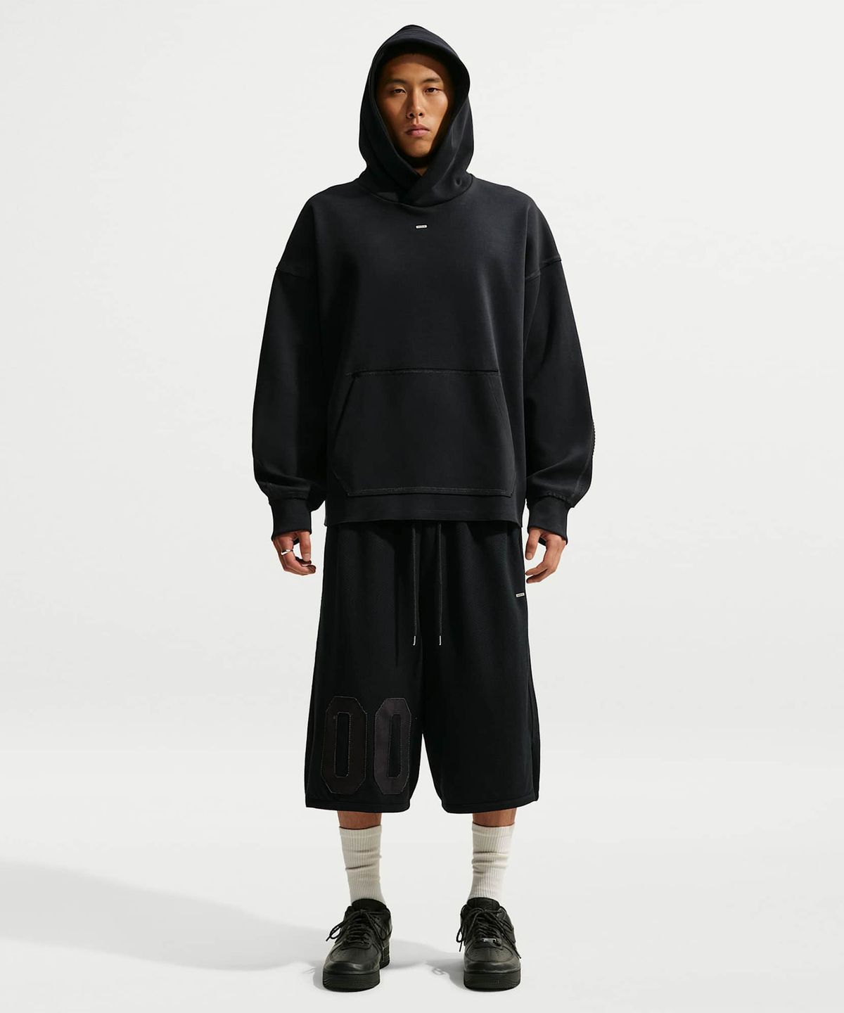 나이키(NIKE) 스포츠웨어 플리스 풀오버 후디 M - 블랙:아이스 실버 / IQ5876-010