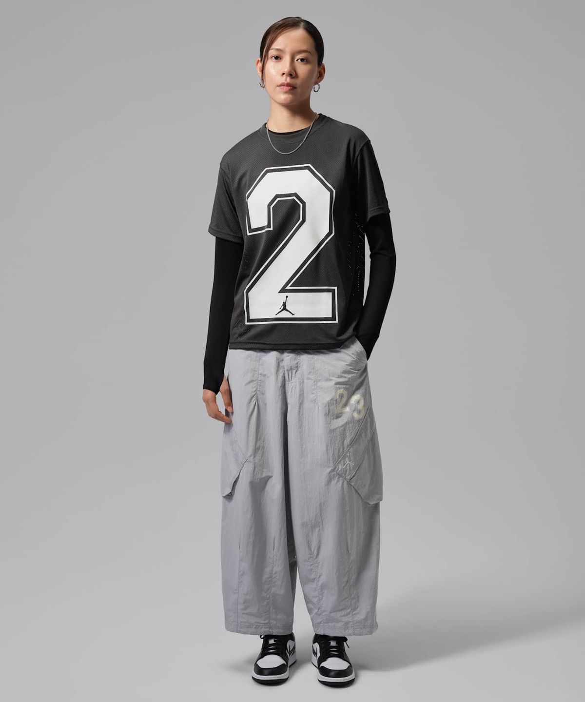 나이키(NIKE) 조던 플라이트 걸프렌드 티셔츠 W - 앤트러사이트 / IW1300-060