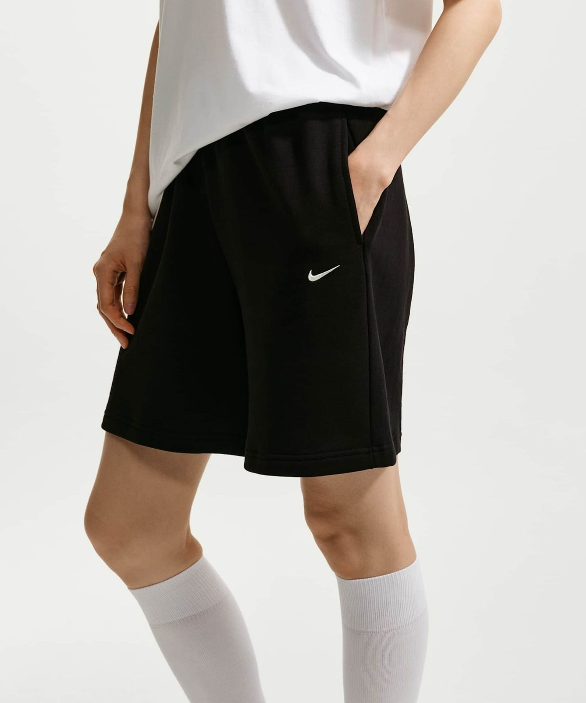 나이키(NIKE) 스튜디오 플리스 라이트웨이트 프렌치 테리 오버사이즈 하이라이즈 쇼츠 W - 토탈 블랙:세일 / IV4767-001
