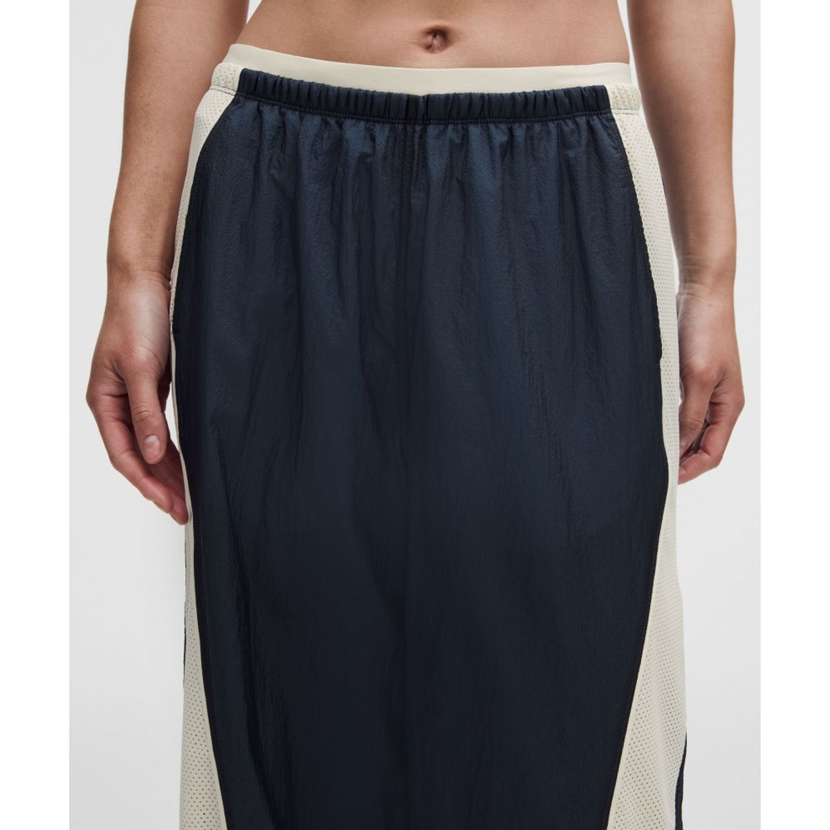 룰루레몬(LULULEMON) 라이선스 투 트레인 텍스처드 미드라이즈 팬츠 *아시아 핏