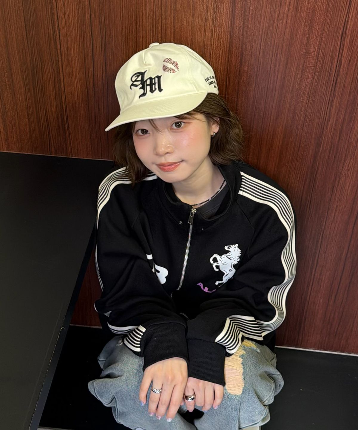 아모우(AMOU) AMOU Horse Track Jacket BLACK