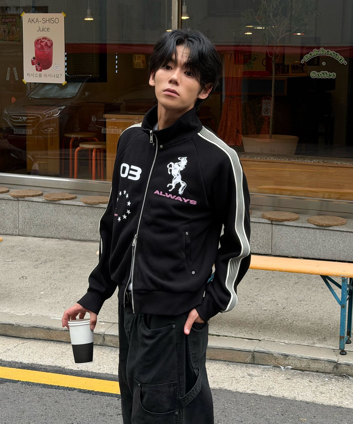 아모우(AMOU) AMOU Horse Track Jacket BLACK