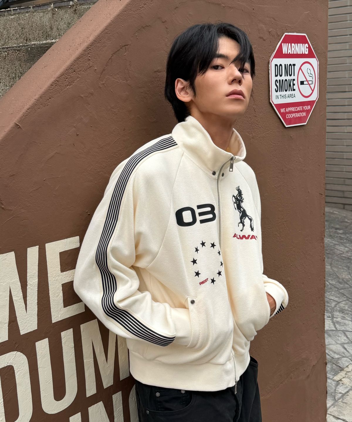 아모우(AMOU) AMOU Horse Track Jacket CREAM