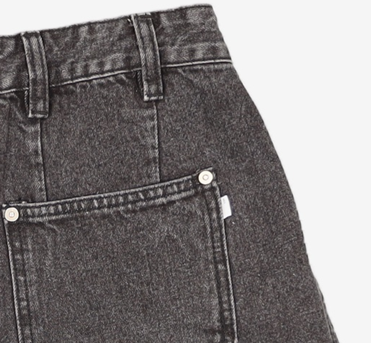 노매뉴얼(NOMANUAL) TWO TUCK DENIM SHORTS - CHARCOAL 90