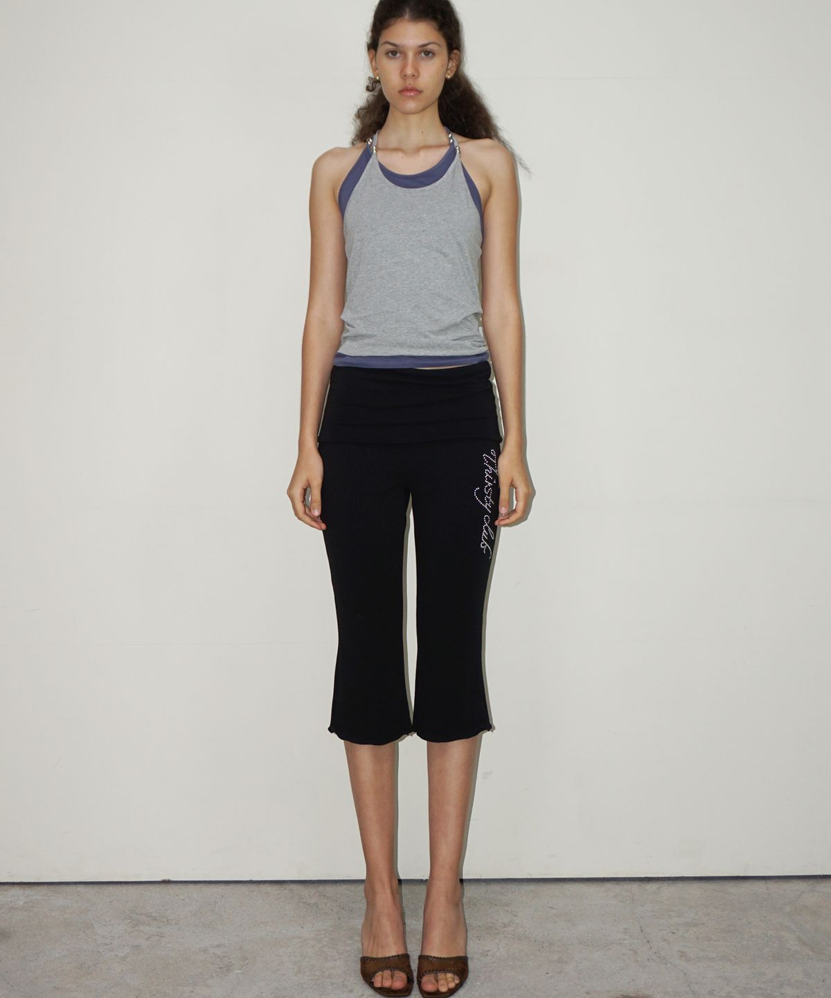 떨스티클럽(THIRSTYCLUB) Basic beads halter sleeveless - Grey