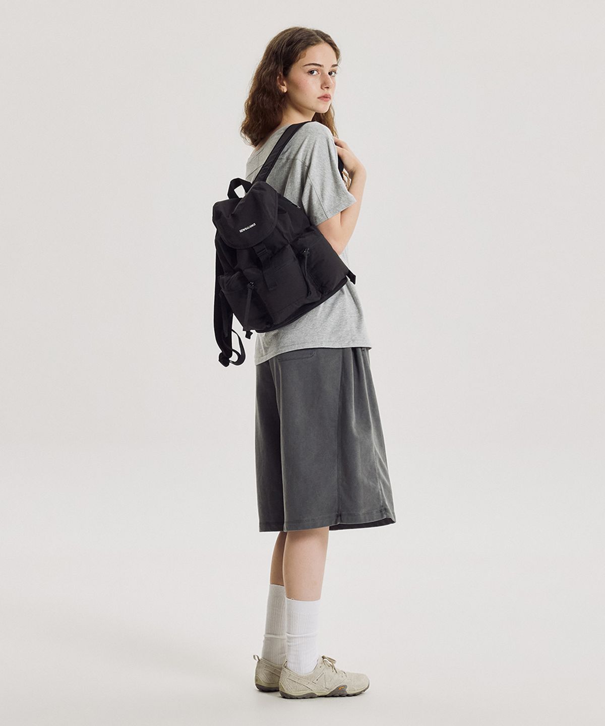 뉴발란스(NEW BALANCE) NBGCGF2204 / 쓰리포켓 미니 백팩 (BLACK)
