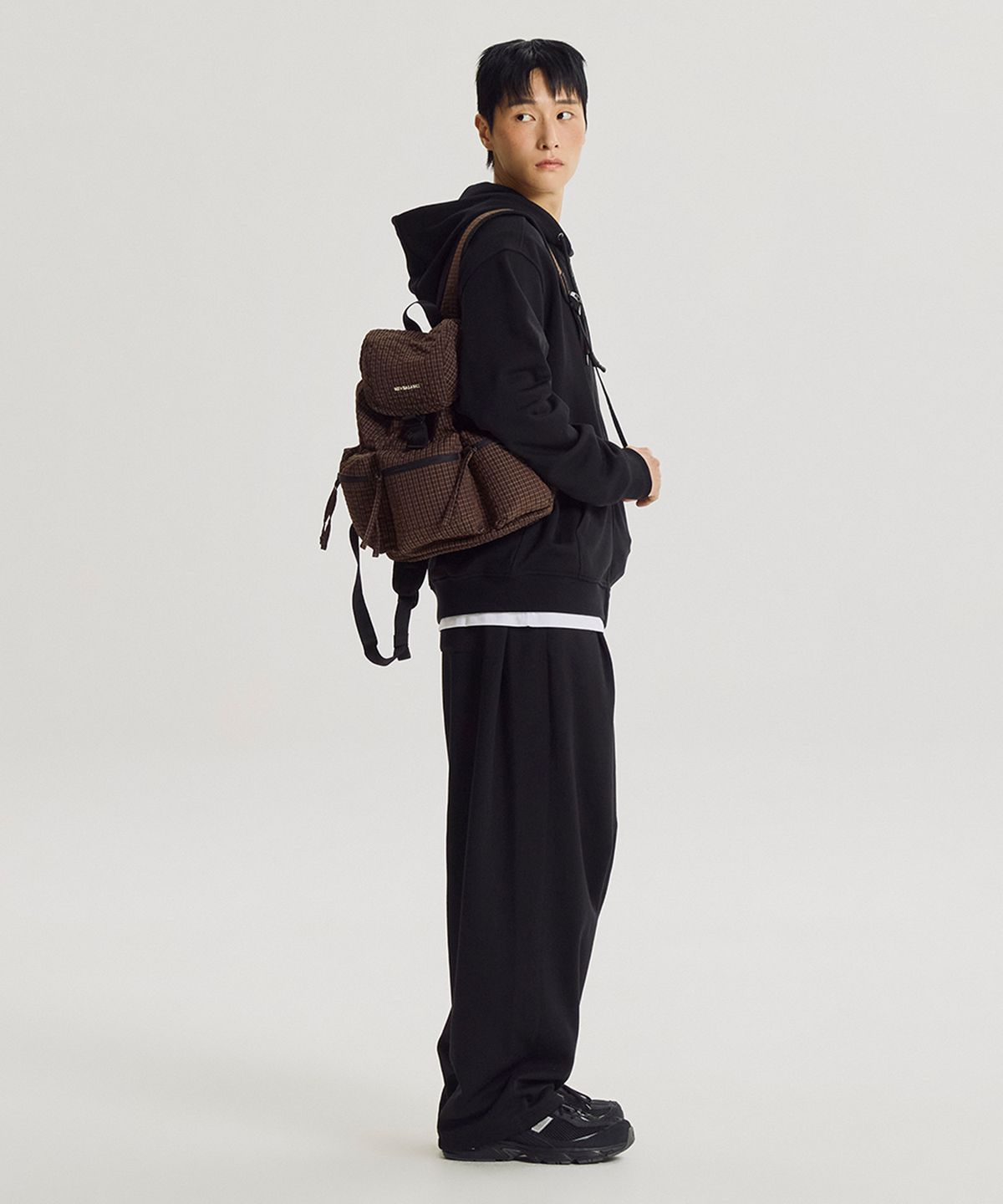 뉴발란스(NEW BALANCE) NBGCGF2204 / 쓰리포켓 미니 백팩 (BROWN)