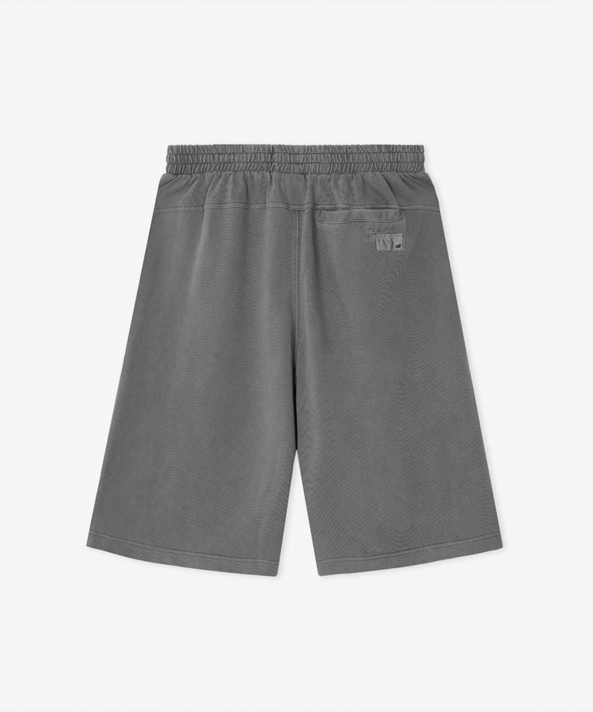 뉴발란스(NEW BALANCE) NBNVG31843 / UNI ESCAPE 8부 다잉 버뮤다 스웻쇼츠 (CHARCOAL)