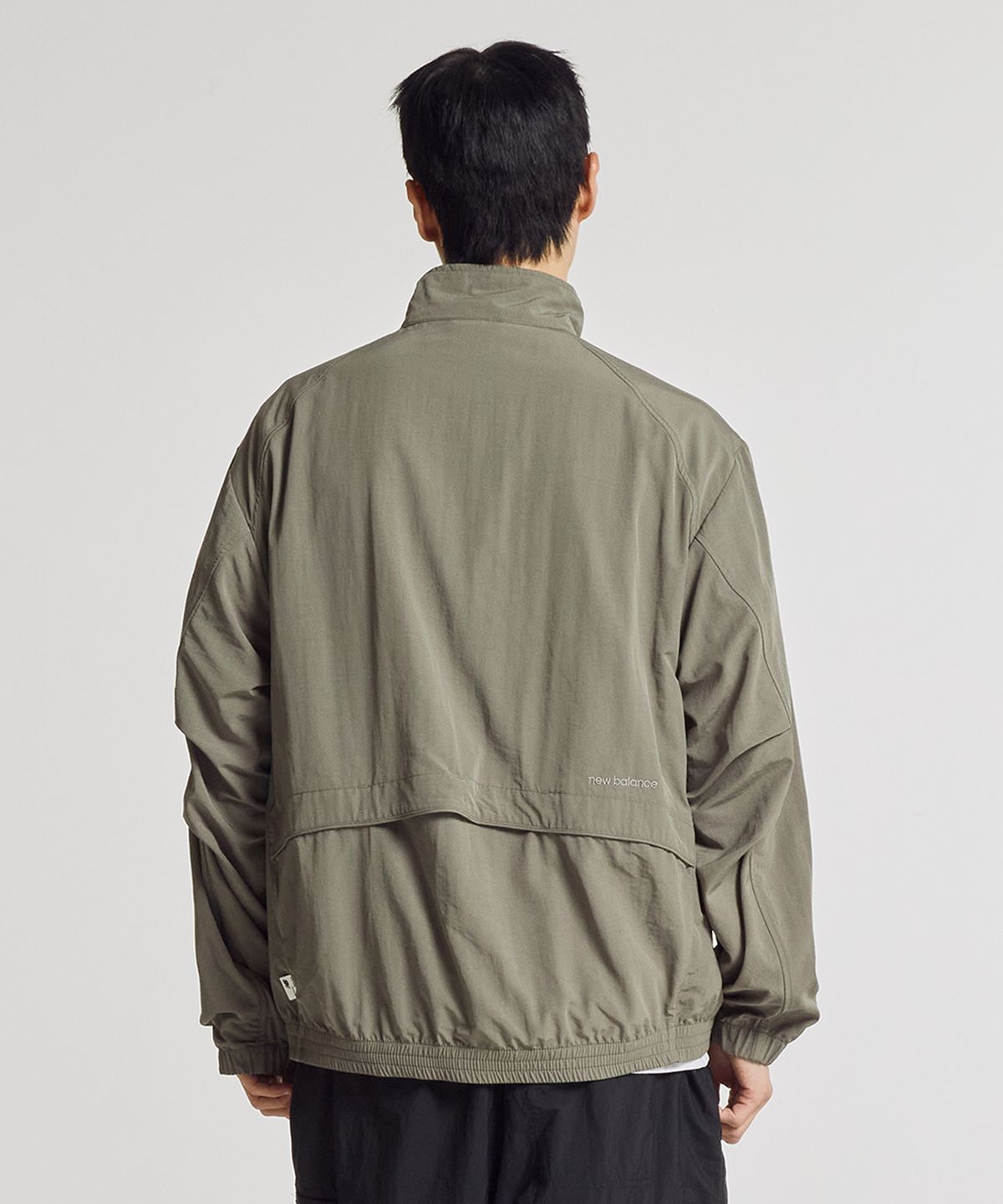 뉴발란스(NEW BALANCE) NBNAG31803 / UNI 에센셜 헤리티지 스탠드넥 웜업자켓 (G/KHAKI)