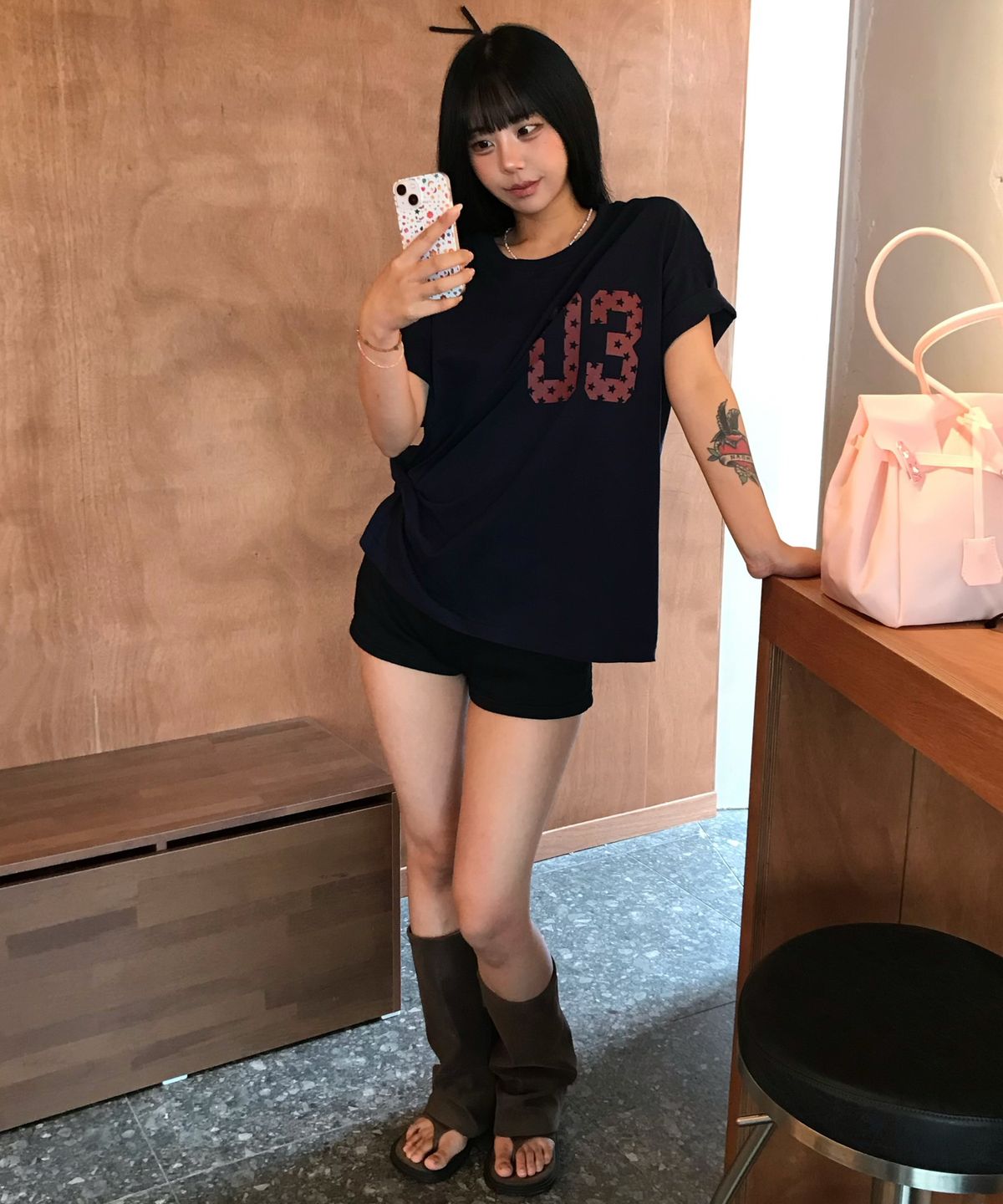 아모우(AMOU) 03스타 하프 티셔츠 네이비